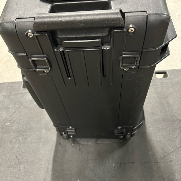 Air Black Travel Case - Picture 3 of 3
